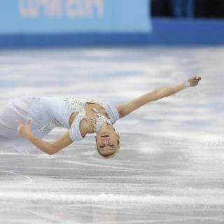 Ice skating desktop wallpaper