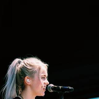 Billie Eilish concert wallpaper