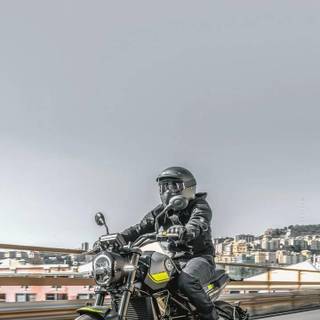 Benelli TNT 300 Android wallpaper