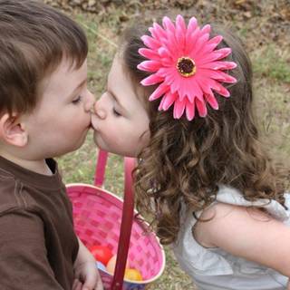 French kiss wallpaper