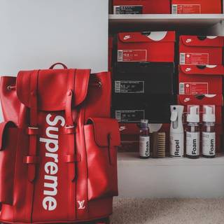 Supreme bags wallpaper