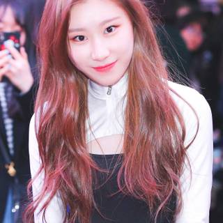 Itzy Chaeryeong wallpaper