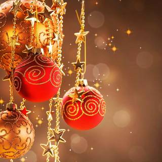 Beautiful baubles wallpaper
