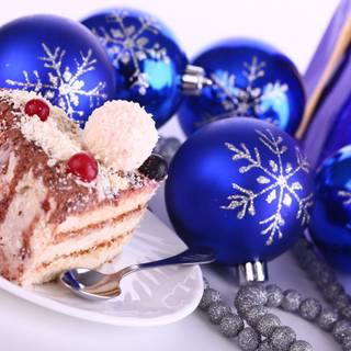 Holiday berries and snowflakes wallpaper