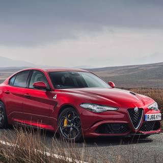 Alfa Romeo Giulia Quadrifoglio phone wallpaper