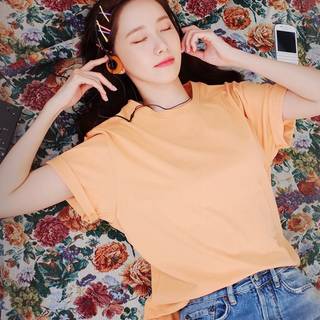 Yoona phone wallpaper