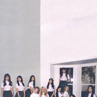 Loona aesthetic wallpaper