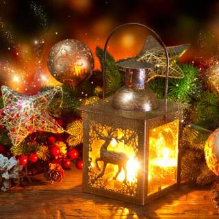 Christmas lantern wallpaper