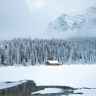 Mountain cabin winter wallpaper