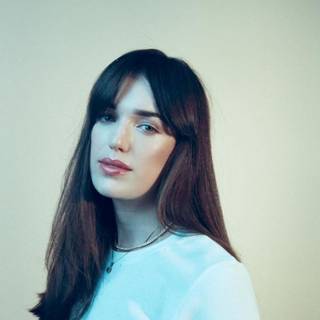 Elizabeth Henstridge wallpaper