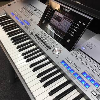 Yamaha keyboards wallpaper