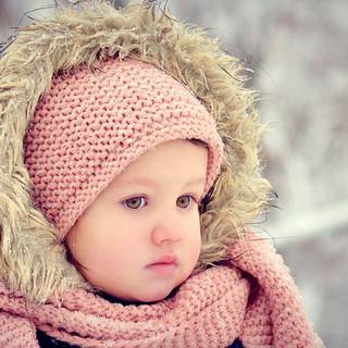Stylish girl winter wallpaper