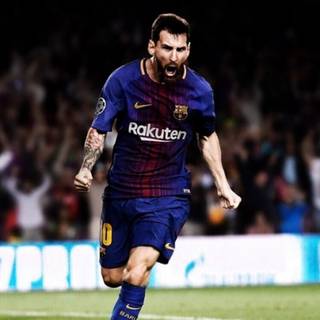 Football player iPhone wallpaper