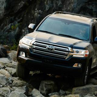 Toyota Land Cruiser 2019 wallpaper