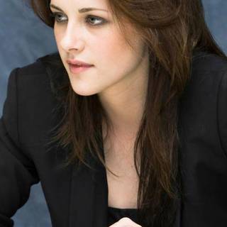 HD Hollywood actress mobile wallpaper