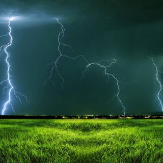 Thunder desktop wallpaper