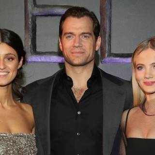 Anya Chalotra desktop wallpaper