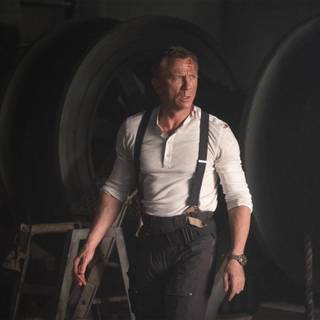 No Time To Die computer wallpaper