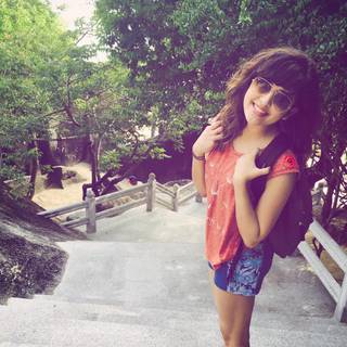 Shirley Setia Hd mobile wallpaper