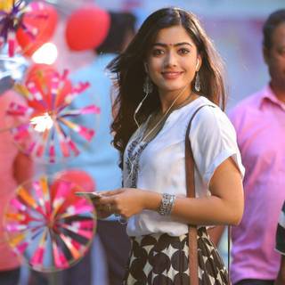Rashmika Mandanna Hd mobile wallpaper