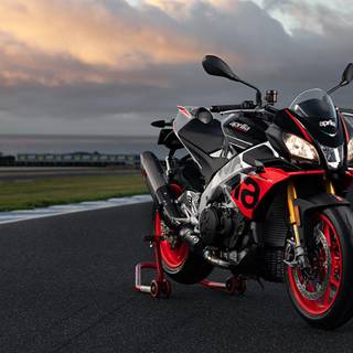 Aprilia V4 photography wallpaper