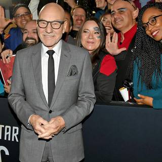 Alison Pill Star Trek Picard wallpaper