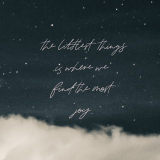 Aesthetic laptop 4k wallpaper