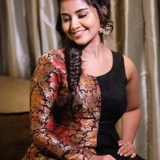 Anupama Parmeshwaram wallpaper