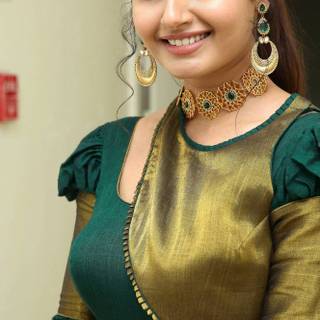 Ashima Narwal wallpaper