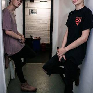 Leondre Devries wallpaper