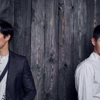 So Ji Sub and Shin Min Ah wallpaper