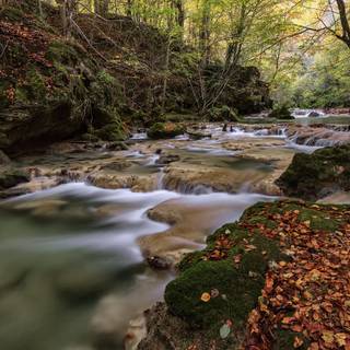 River cascades wallpaper