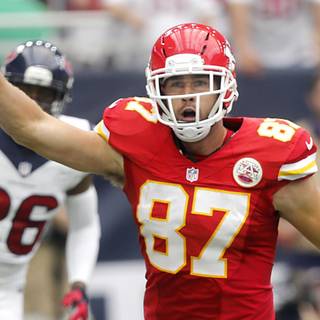 Travis Kelce HD wallpaper