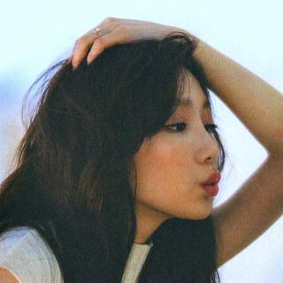 Taeyeon phone wallpaper