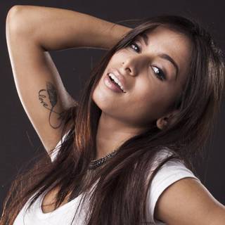 Anitta desktop wallpaper