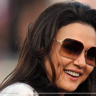 Preity Zinta desktop HD wallpaper