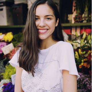 Olivia Rodrigo wallpaper