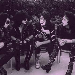 Paul and Gene Kiss wallpaper