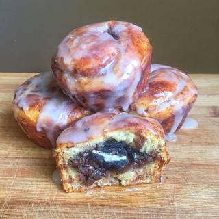 Cinnamon rolls wallpaper