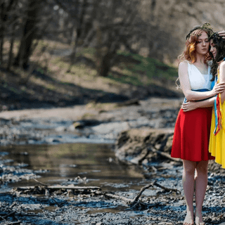 Country girl wallpaper