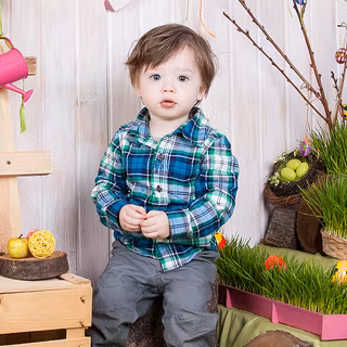 Child Easter wallpaper