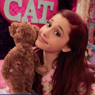 Ariana Grande Valentine wallpaper