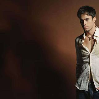 Enrique Iglesias HD wallpaper