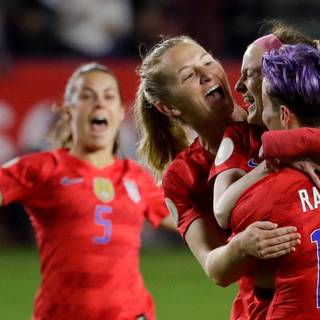 Qualified women wallpaper