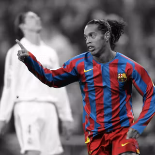 Ronaldinho desktop wallpaper