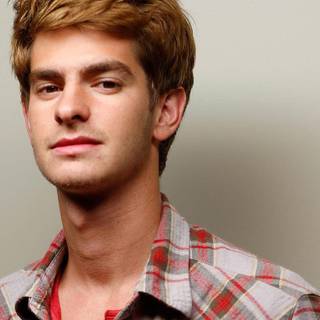 Andrew Russell Garfield wallpaper