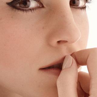 Emma Watson Android wallpaper