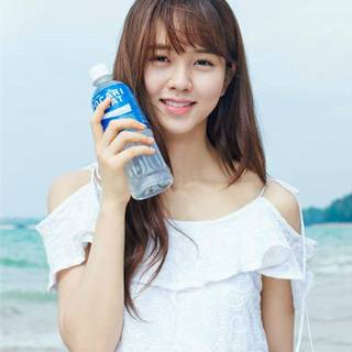 Kim So Hyun iPhone wallpaper