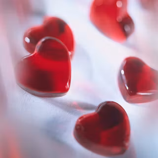 Crystal heart wallpaper