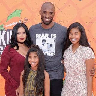 Kobe Bryant family wallpaper